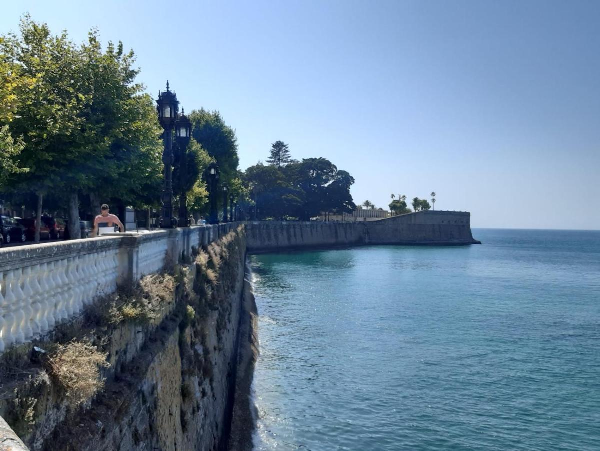 Apartament Atico Banos Del Carmen Kadyks Zewnętrze zdjęcie